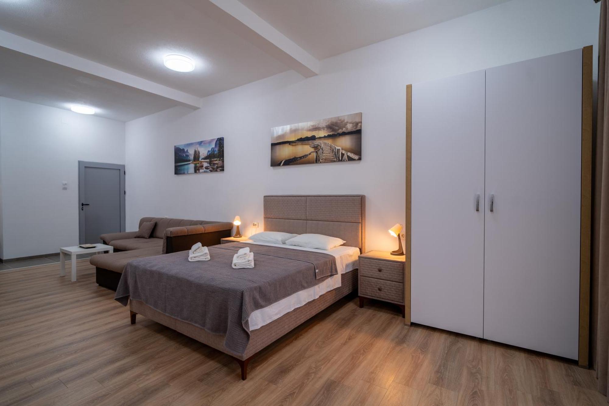 Dane Apartment Airport Podgorica Mitrovici  Exterior photo
